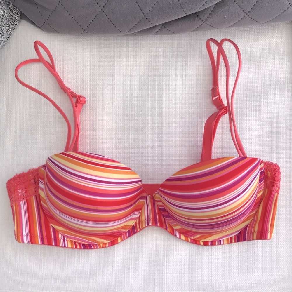 La Vie En Rose Push-up Strapless Bra
